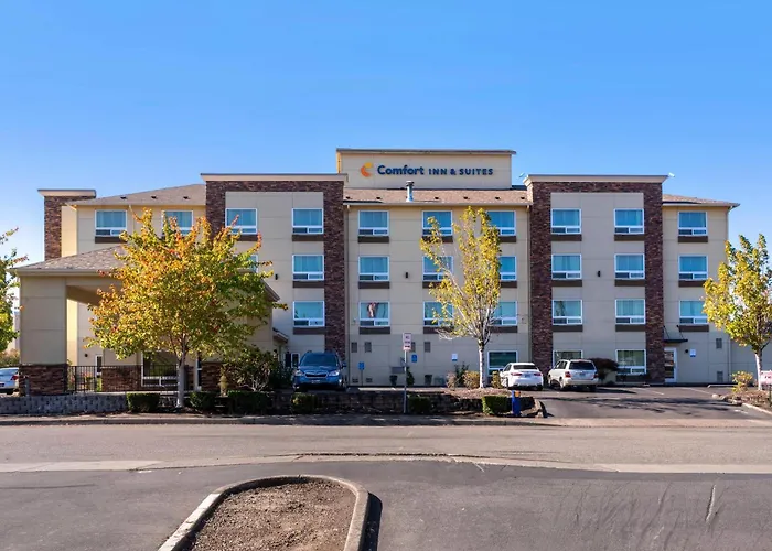 Comfort Inn & Suites Salem Northeast
